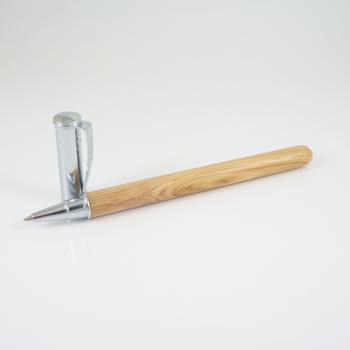 Rollerpen aus Wacholderholz mit Metallkappe